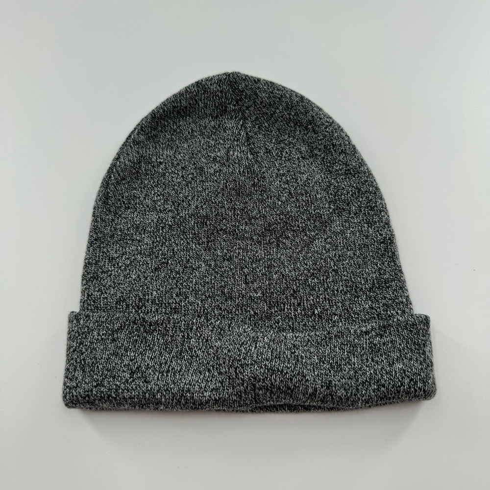 🧸 Adidas Black & Grey Beanie – Standard Fit, NWT - Picture 3 of 5